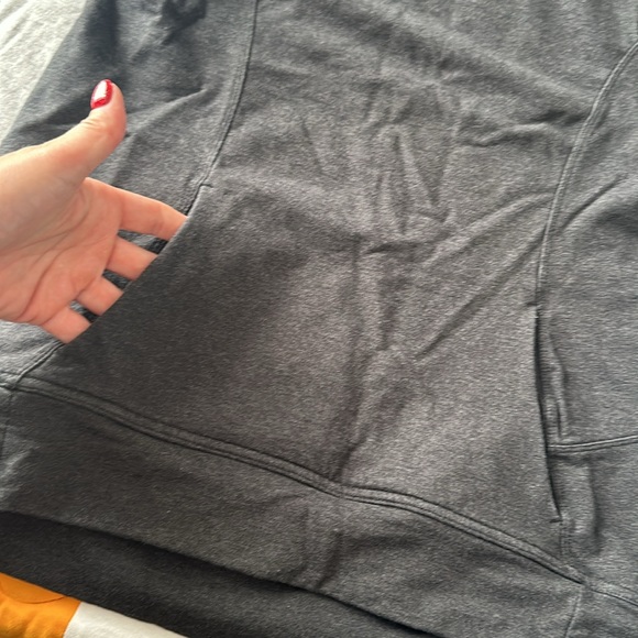 Lululemon Blissed Out Sleeveless Hoodie Heathered Black/Gray Sz 4! - Picture 6 of 10